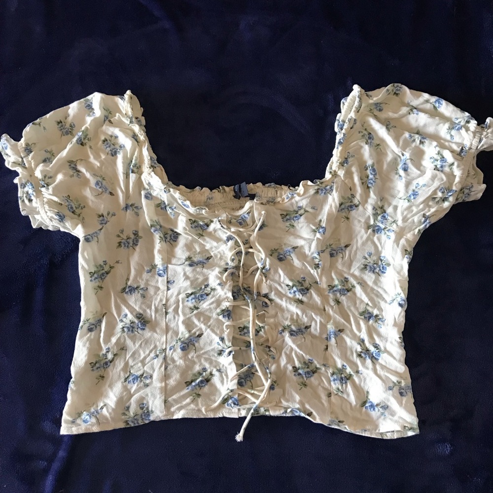 American Eagle Lace Up Floral Crop Top